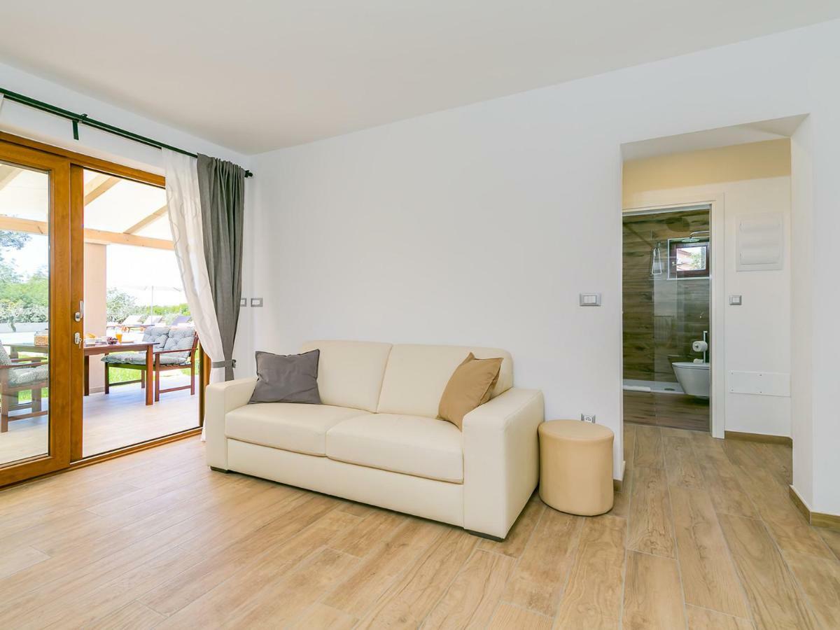 Pool Premium Apartment Vrsar Kültér fotó