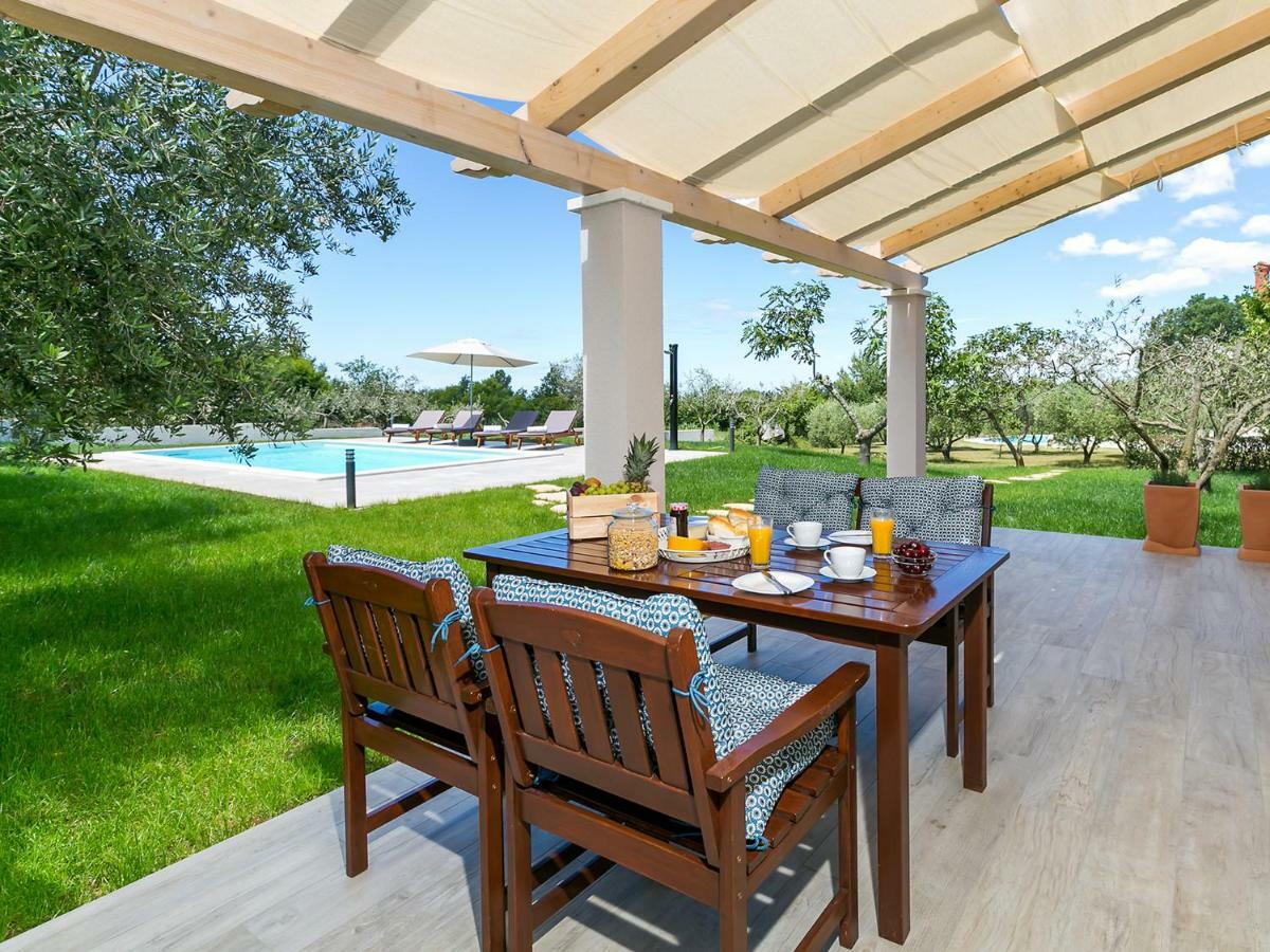 Pool Premium Apartment Vrsar Kültér fotó