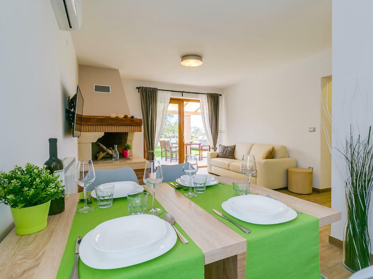 Pool Premium Apartment Vrsar Kültér fotó